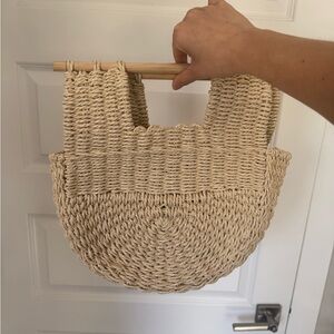 Straw Tote Bag in Natural